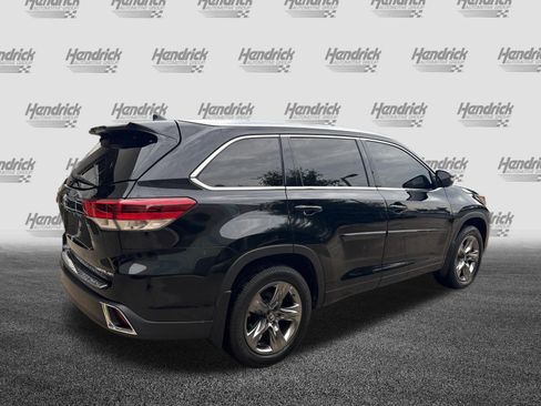 Used 2019 Toyota Highlander Limited Platinum AWD/4WD image 10