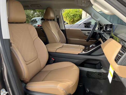 Used 2026 INFINITI QX80 Luxe w/ Cargo Package AWD/4WD image 22