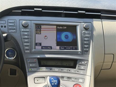 Used 2015 Toyota Prius Four w/ Deluxe Solar Roof Package image 15