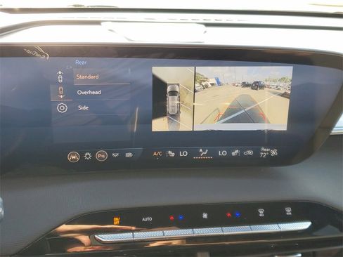 Used 2025 Buick Enclave Preferred image 28