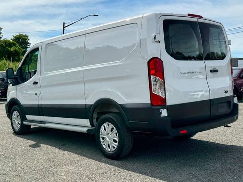 Used 2025 Ford Transit 250 Low Roof w/ Exterior Upgrade Package RWD image 5