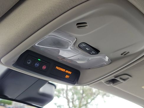 Used 2025 Buick Encore GX Preferred FWD image 29