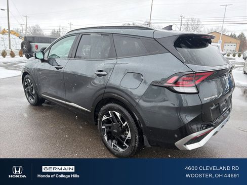 Used 2025 Kia Sportage SX image 9
