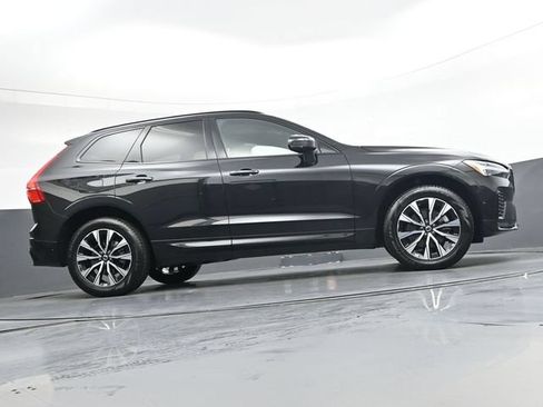 Used 2024 Volvo XC60 B5 Plus AWD/4WD image 31