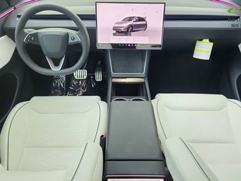 Used 2026 Tesla Model Y Performance AWD/4WD image 19