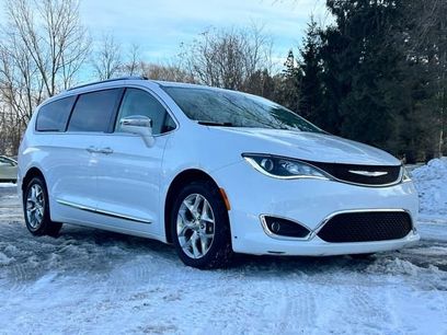Used 2019 Chrysler Pacifica Limited