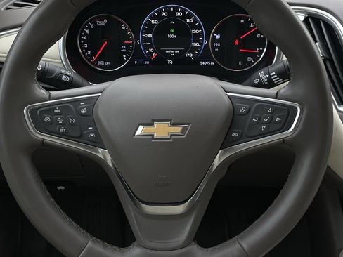 Certified 2024 Chevrolet Malibu LT image 12