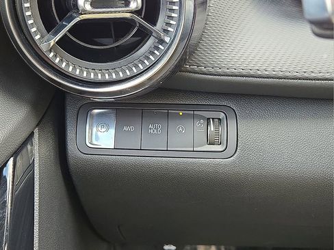 Used 2025 Chevrolet Equinox LT AWD/4WD image 24