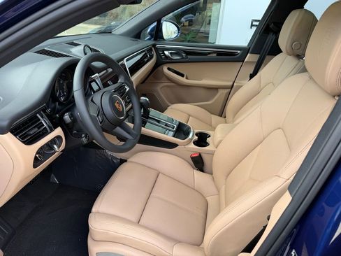 New 2026 Porsche Macan image 11