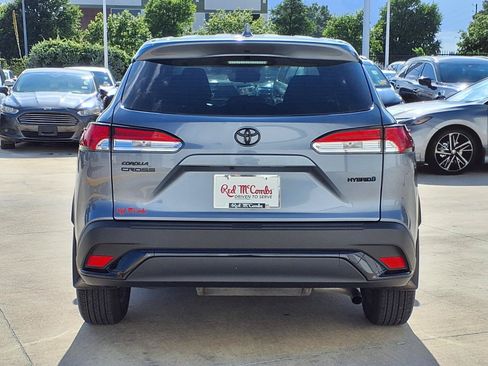 Used 2024 Toyota Corolla Cross AWD Hybrid image 6