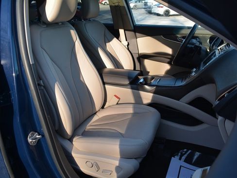 Used 2019 Lincoln Nautilus Reserve w/ Cargo Utility Package image 21