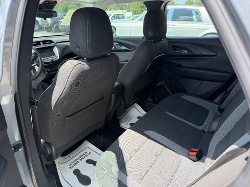 Used 2021 Chevrolet TrailBlazer LS AWD/4WD image 10