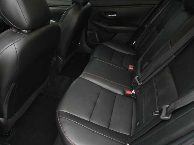 Used 2024 Nissan Sentra SR w/ SR Premium Package FWD image 12