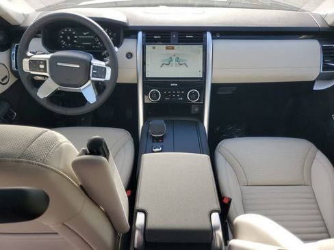 Certified 2025 Land Rover Discovery S AWD/4WD image 13