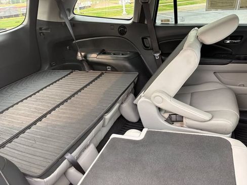 Used 2017 Honda Pilot Elite image 18