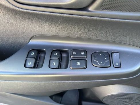 Used 2018 Hyundai Kona SE image 16