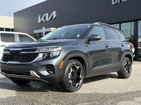 Used 2025 Kia Seltos EX FWD image 30