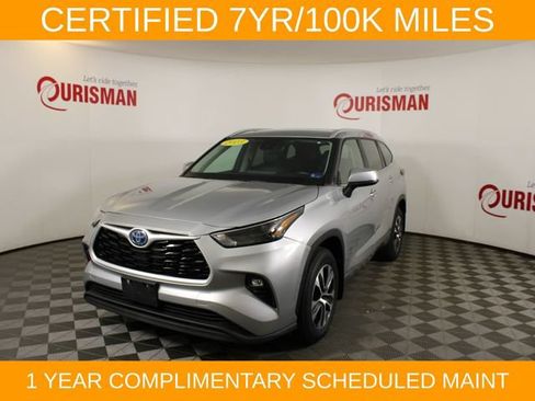 Used 2023 Toyota Highlander XLE AWD/4WD image 2