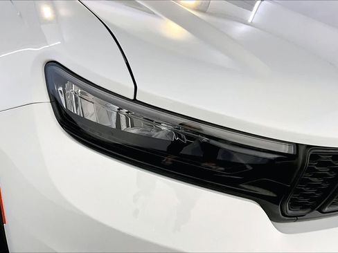 Used 2025 Jeep Grand Cherokee L Limited w/ Black Appearance Package AWD/4WD image 27