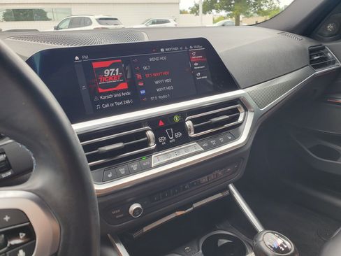 Used 2022 BMW M3 RWD image 17