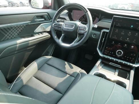 Used 2024 GMC Acadia Denali w/ Super Cruise Package AWD/4WD image 9