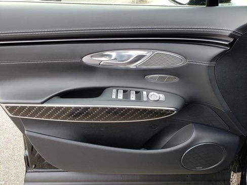 Used 2023 Genesis GV70 3.5T Sport w/ Sport Prestige Package image 9