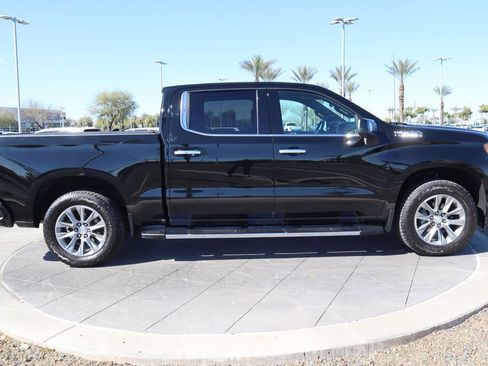 Used 2021 Chevrolet Silverado 1500 High Country w/ Safety Package II image 4