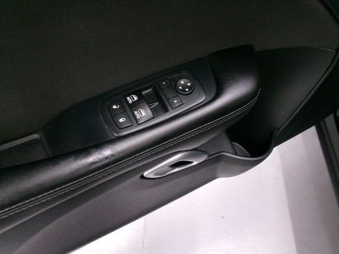 Used 2016 Dodge Challenger SXT RWD image 16