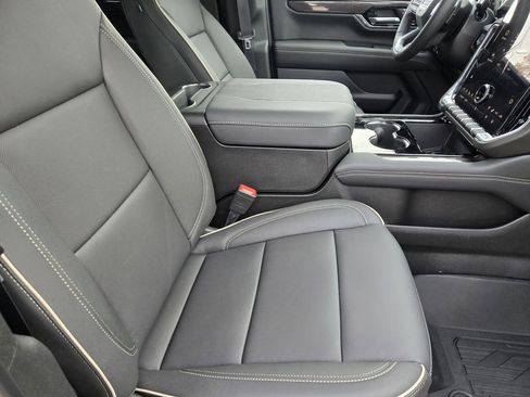 New 2026 GMC Yukon XL Elevation w/ Elevation Premium Package image 10