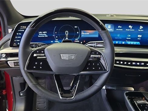 Used 2025 Cadillac Lyriq Luxury w/ LPO, Floor Liner Package image 21