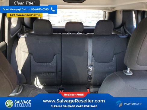 Used 2016 Jeep Renegade Latitude w/ Cold Weather Group AWD/4WD image 13