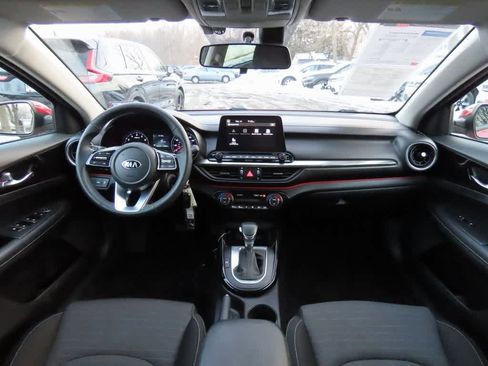 Used 2019 Kia Forte S w/ S Premium Package image 17