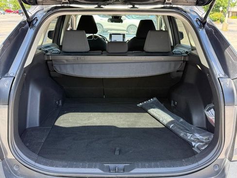 Used 2025 Toyota RAV4 XLE FWD image 5