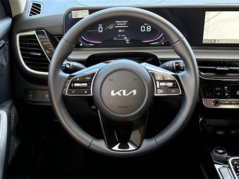 New 2026 Kia Seltos S image 17