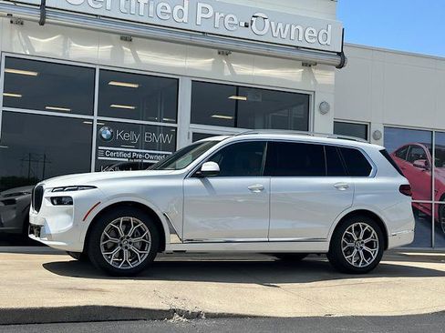 Certified 2026 BMW X7 xDrive40i w/ Premium Package AWD/4WD image 5