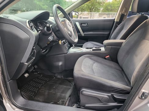 Used 2014 Nissan Rogue S FWD image 22