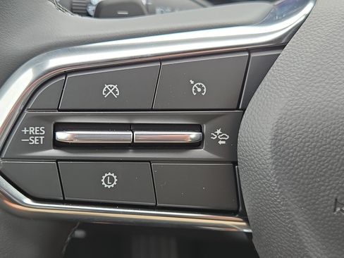 New 2026 Chevrolet Equinox ACTIV w/ Convenience Package III FWD image 23