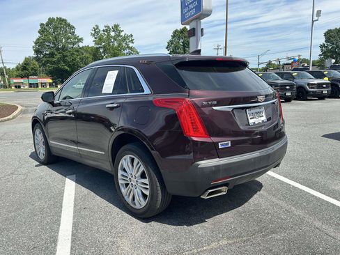 Used 2018 Cadillac XT5 Premium Luxury FWD image 4