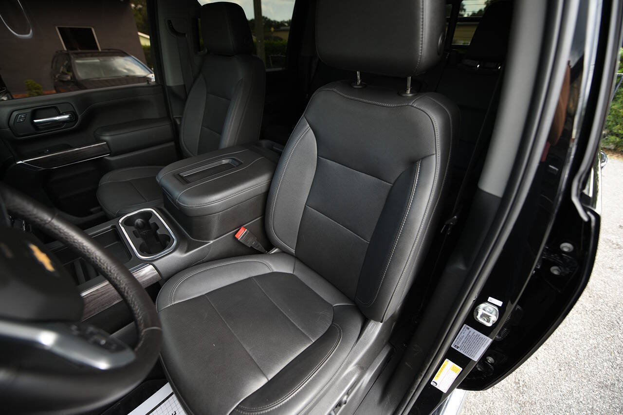 Used 2022 Chevrolet Silverado 2500 LTZ w/ LTZ Convenience Package AWD/4WD image 11