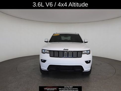Used 2020 Jeep Grand Cherokee Altitude AWD/4WD image 31