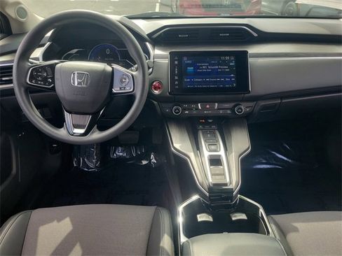Certified 2019 Honda Clarity Plug-In Hybrid image 10