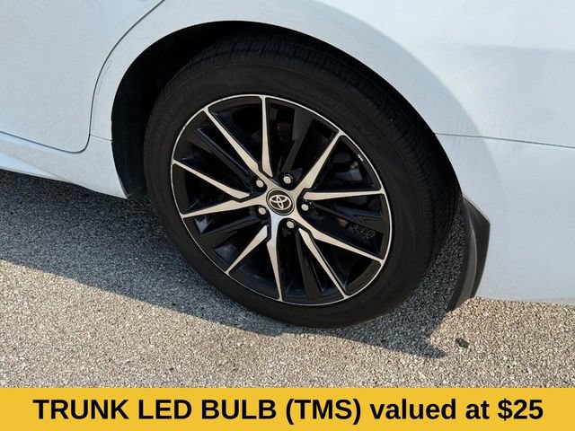 Used 2024 Toyota Camry SE FWD image 11