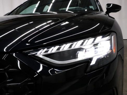 Used 2024 Audi S8 image 59