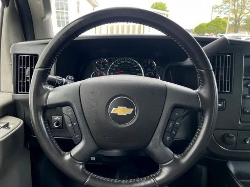 Used 2020 Chevrolet Express 3500 w/ Driver Convenience Package image 11