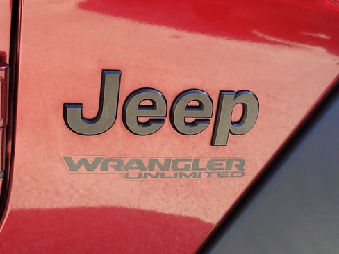 Used 2021 Jeep Wrangler Unlimited Sport AWD/4WD image 6