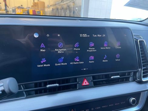 Used 2025 Kia Sportage EX w/ Premium Package image 20