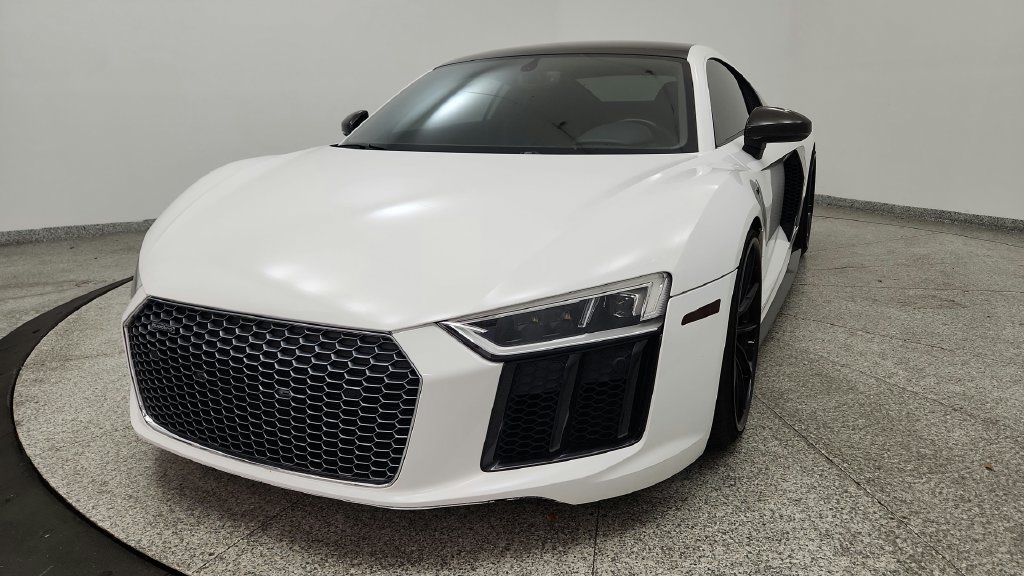Used 2017 Audi R8 V10 w/ Carbon Exterior Package AWD/4WD image 50