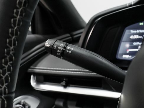 Used 2023 Chevrolet Corvette Stingray Convertible w/1LT w/ Z51 Performance Package image 11