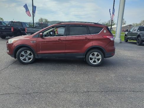 Used 2016 Ford Escape SE w/ Equipment Group 201A image 6