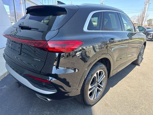 Used 2025 Audi Q5 Premium Plus w/ Premium Plus AWD/4WD image 24